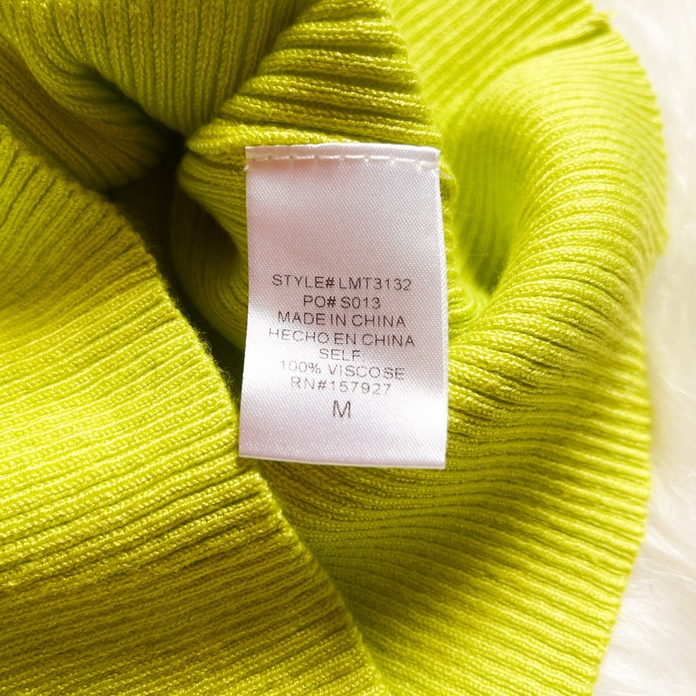 Lime Green V-neck Sweater NWT - Picture 9 of 9
